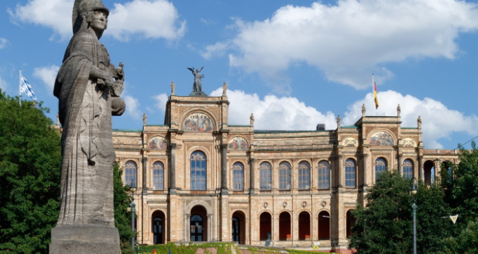 Blick auf den bayerischen Landtag